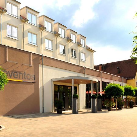 Landhotel Sonne Нойендеттельзау Экстерьер фото