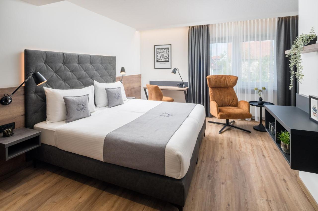 Landhotel Sonne Нойендеттельзау Экстерьер фото