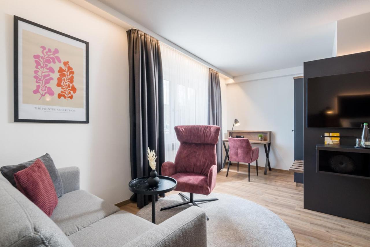 Landhotel Sonne Нойендеттельзау Экстерьер фото