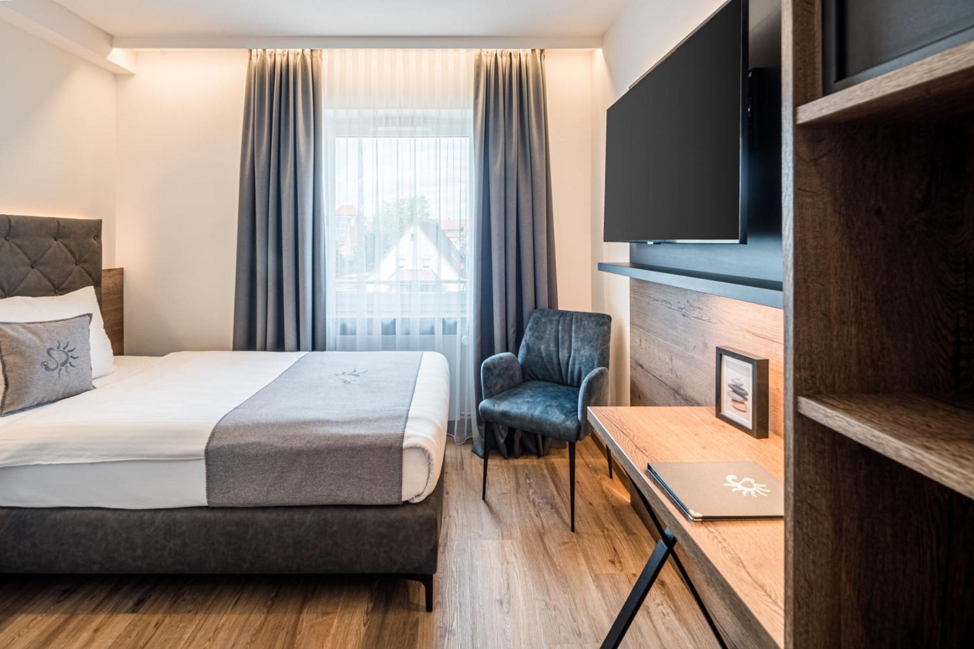 Landhotel Sonne Нойендеттельзау Экстерьер фото