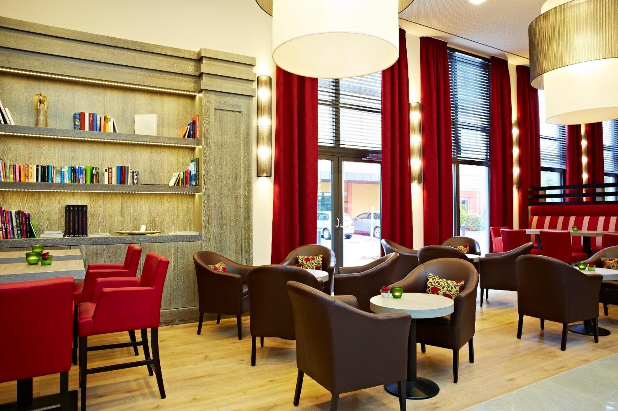 Landhotel Sonne Нойендеттельзау Экстерьер фото