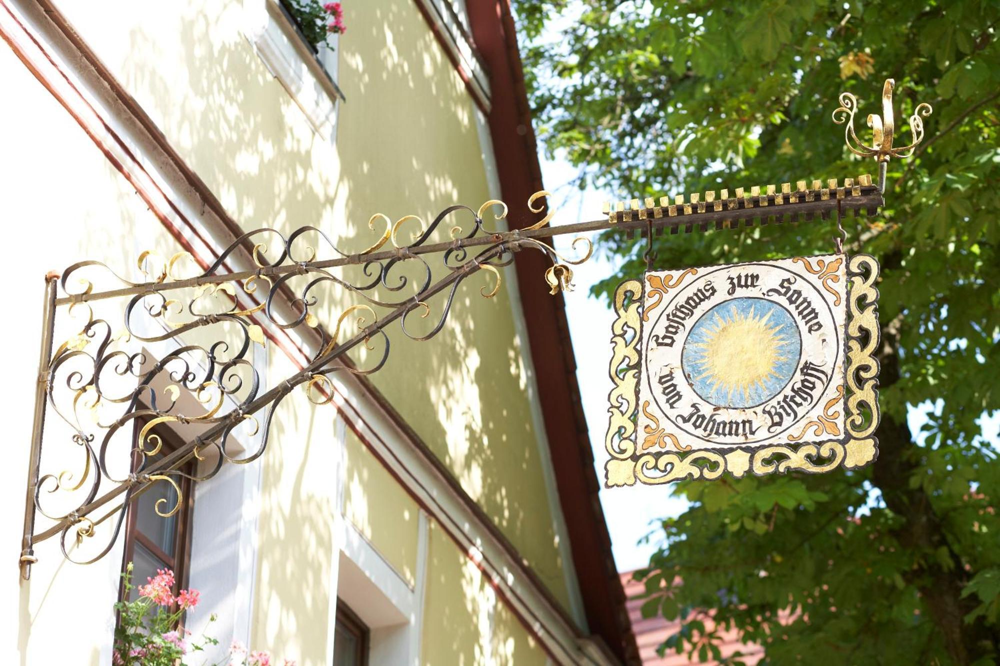 Landhotel Sonne Нойендеттельзау Экстерьер фото