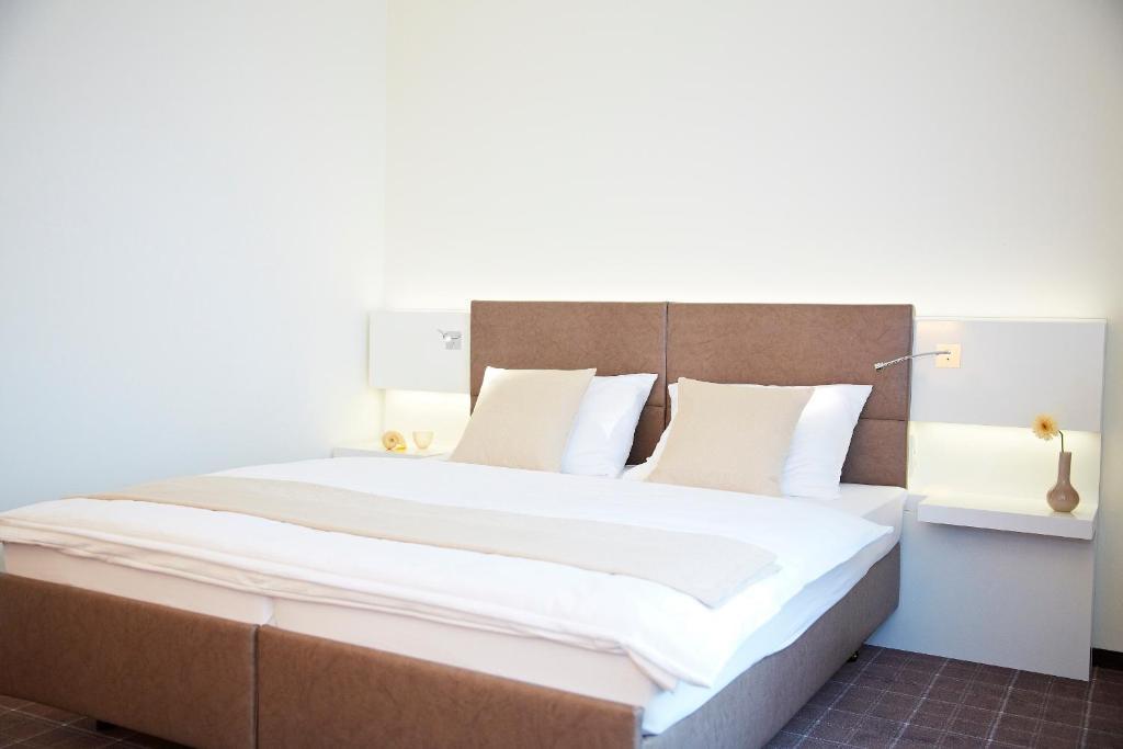 Landhotel Sonne Нойендеттельзау Номер фото